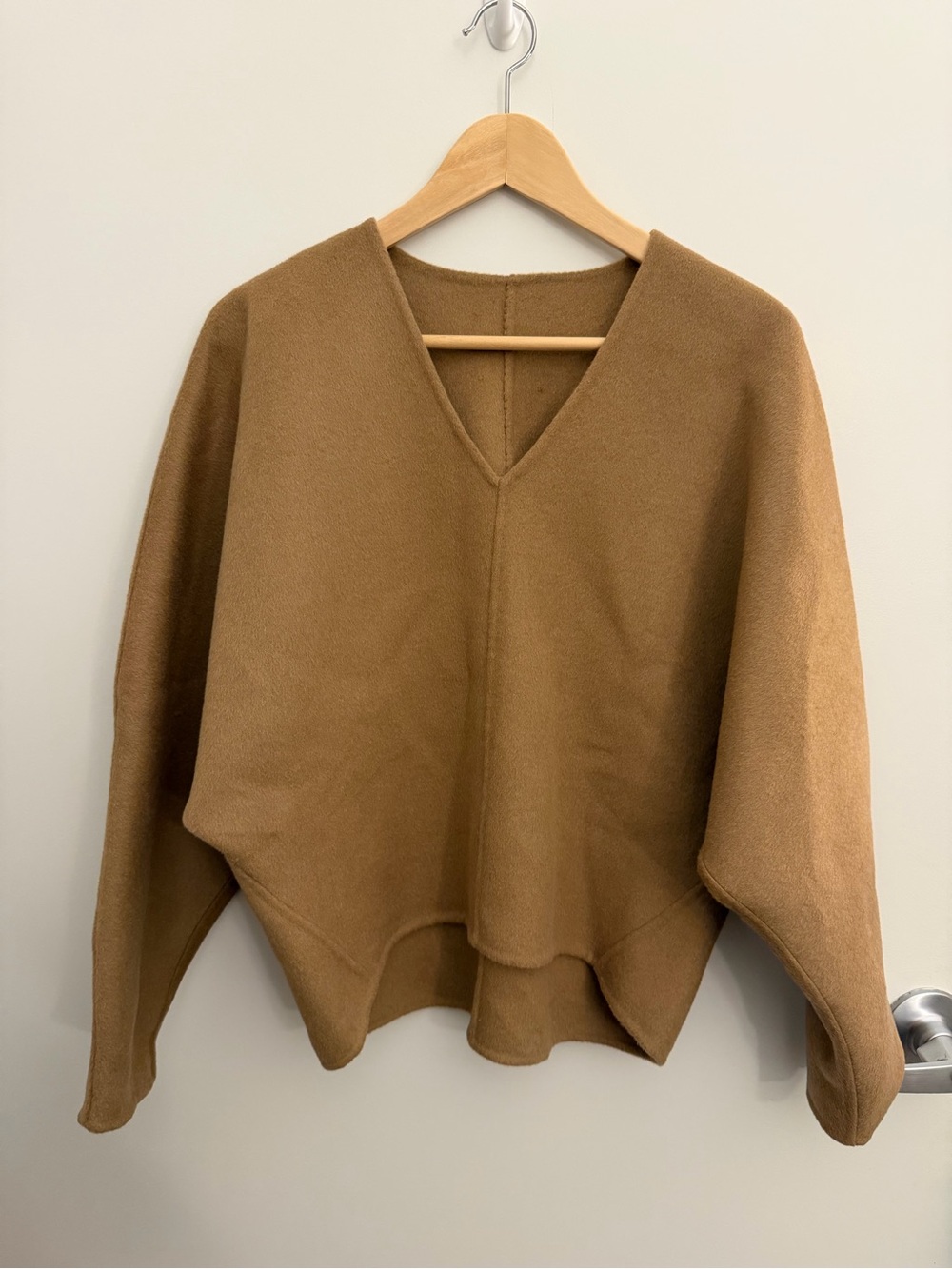 V-Neck 100% wool Cozy Boxy Sweater in Camel